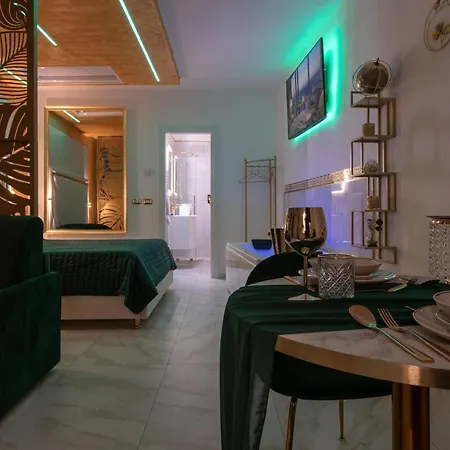 Appartamento Fashion Gold With Jacuzzi & Car Garage